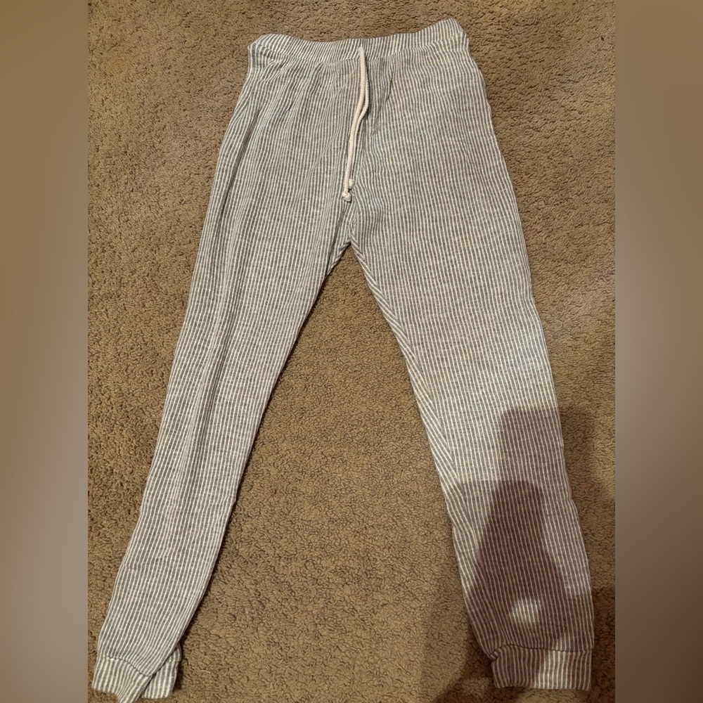Caution to the Wind Gray Women's Pajama Set - Picture 4 of 4